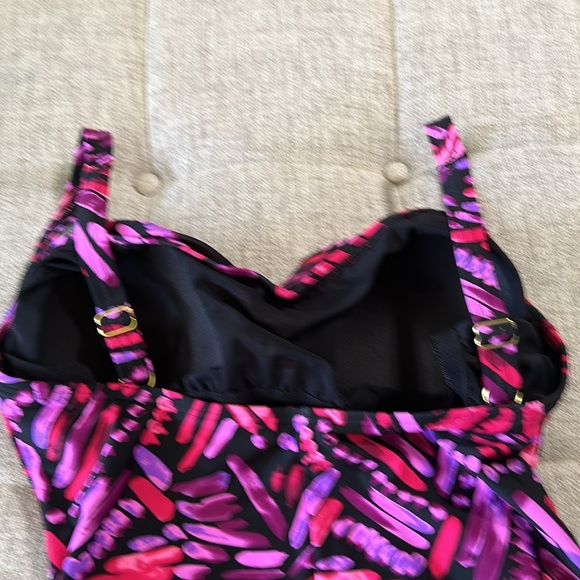 SHORE CLUB ONE PIECE BATHING SUIT PINK AND VIOLET SIZE 16 - Picture 5 of 14